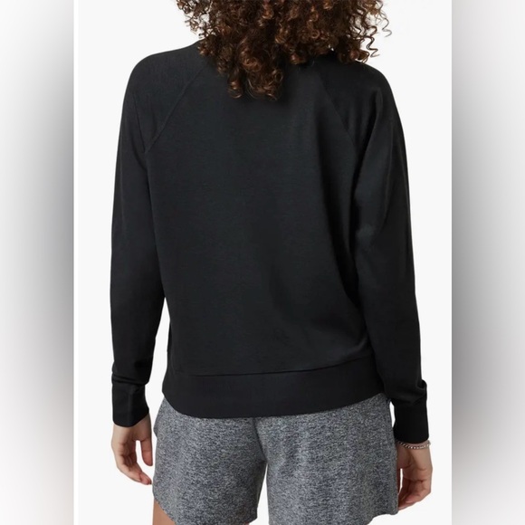 Vuori Long Sleeve Halo Crew Sweatshirt Large Black Heather NWT - Picture 2 of 6